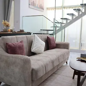 https://apt-aurora-your-2br-duplex-transit.abudhabi-hotels-ae.net